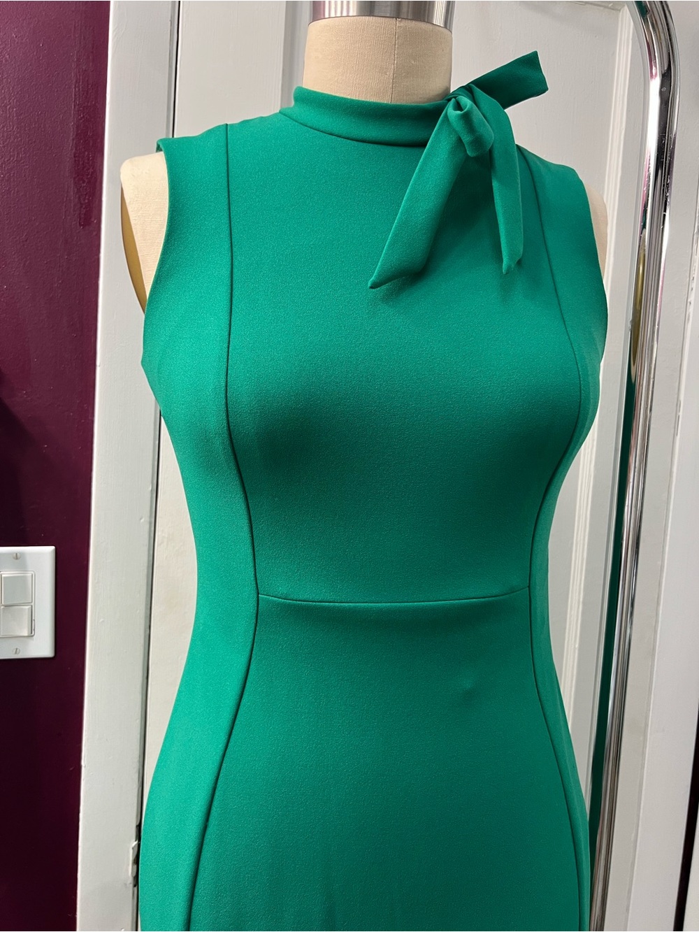 Calvin Klein Sleeveless Emerald Bow-Tie Sheath Dress - Picture 2 of 9